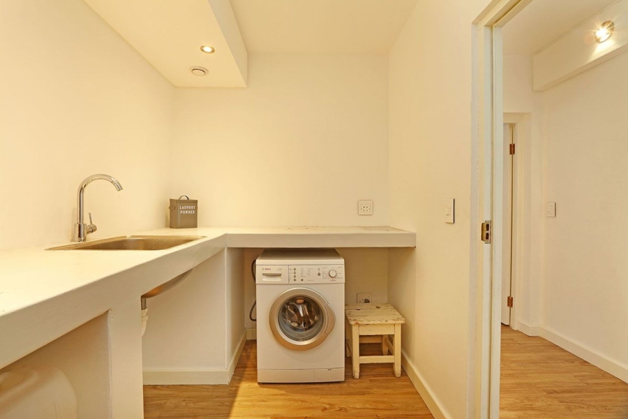 3 Bedroom Property for Sale in Woodstock Western Cape